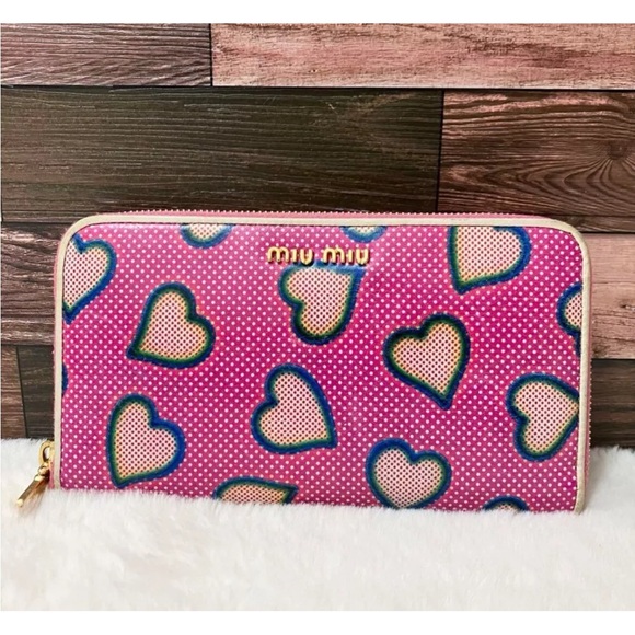 EUC MIU MIU Long Leather Wallet Purse Heart Zip Around Pink Leather Authentic - Picture 2 of 10